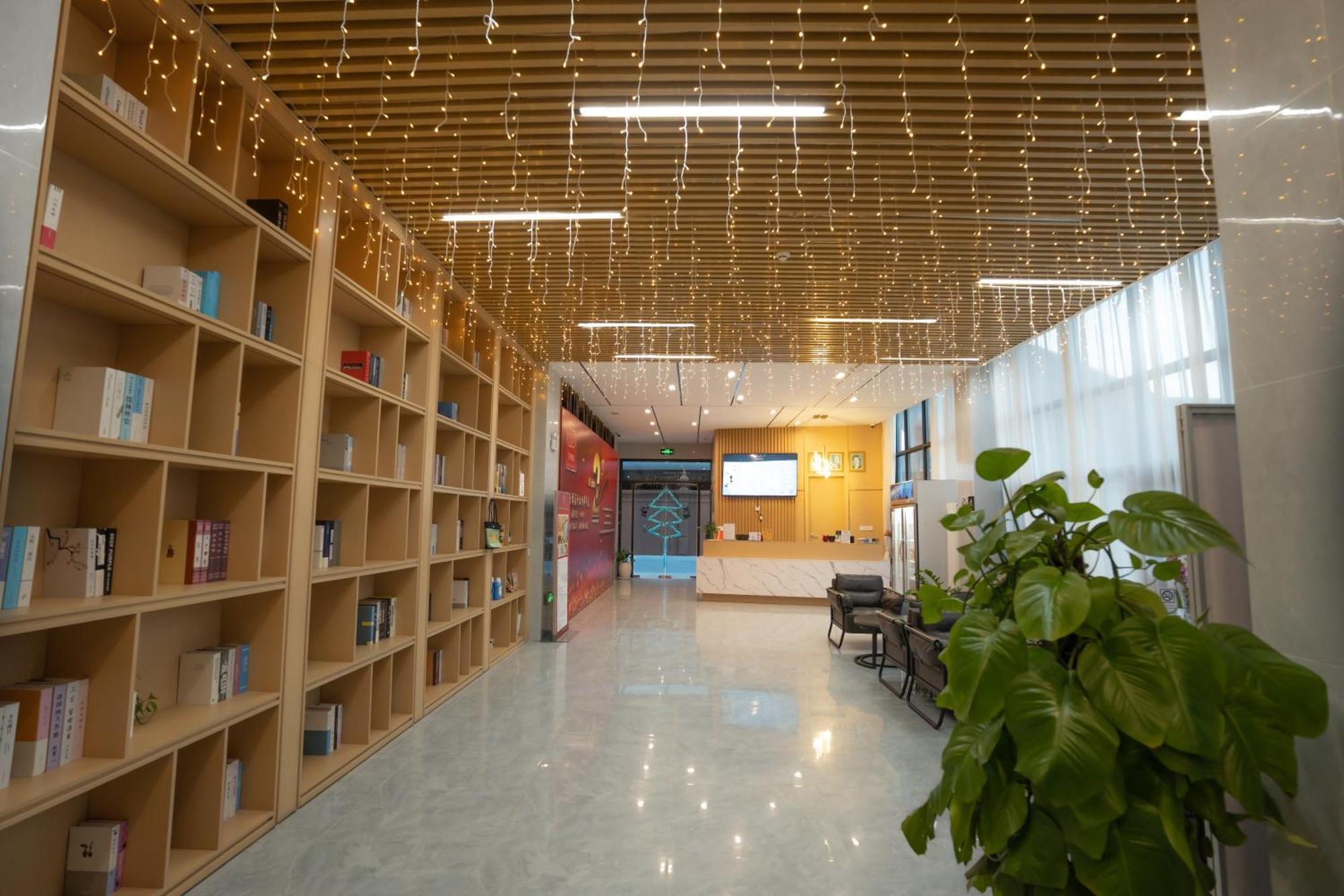Ark Hotel Phnom Penh Ngoại thất bức ảnh